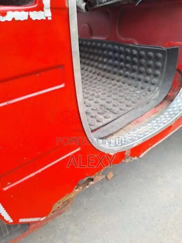 Bajaj RE 2011 Three Wheel (Used)