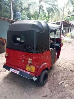 Bajaj 2 Stroke 2000 Three Wheel (Used)