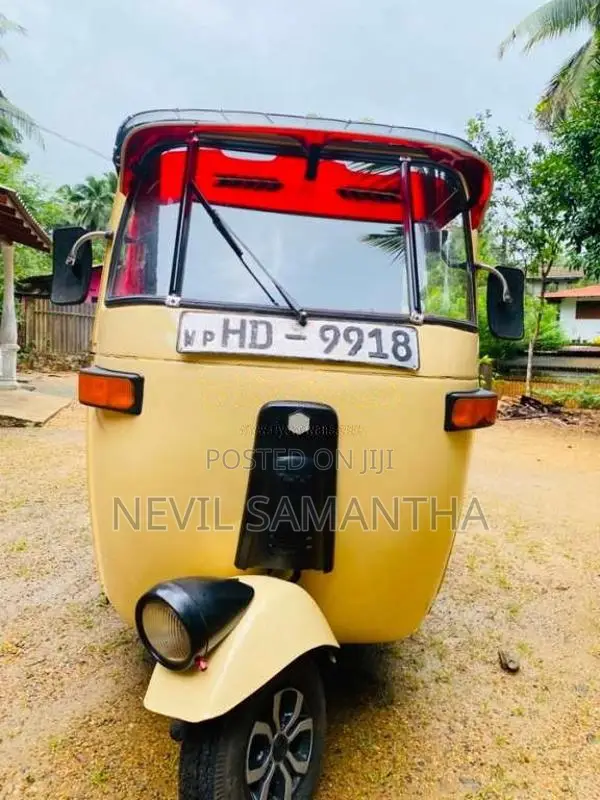 Bajaj 2 Stroke 2004 Three Wheel (Used)