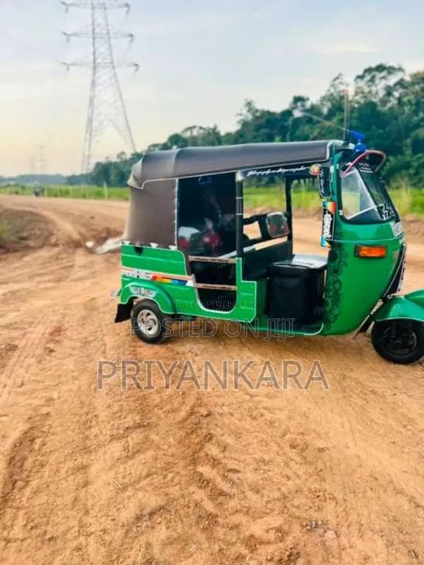 Bajaj RE 2 Stroke 2006 Three Wheel (Used)
