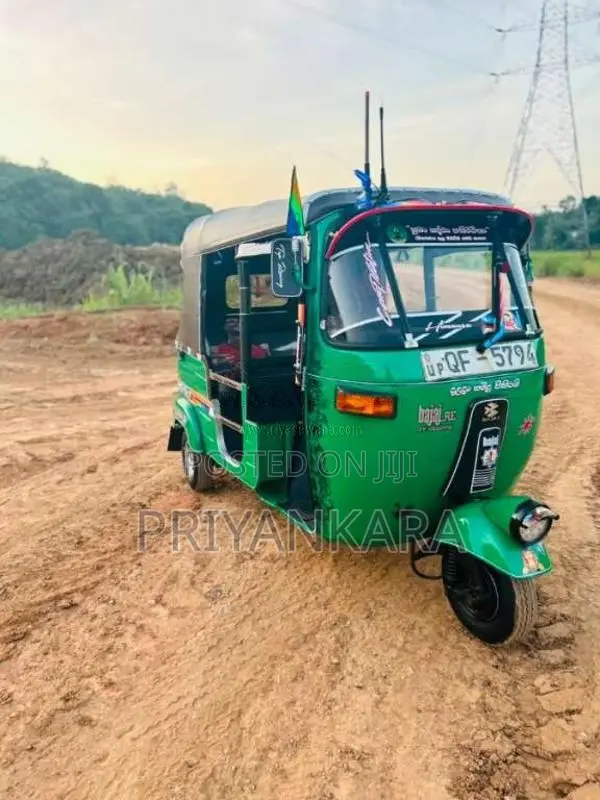 Bajaj RE 2 Stroke 2006 Three Wheel (Used)