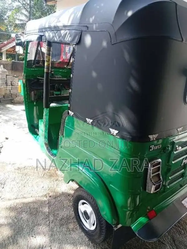 Bajaj Re 2010 Three Wheel (Used)