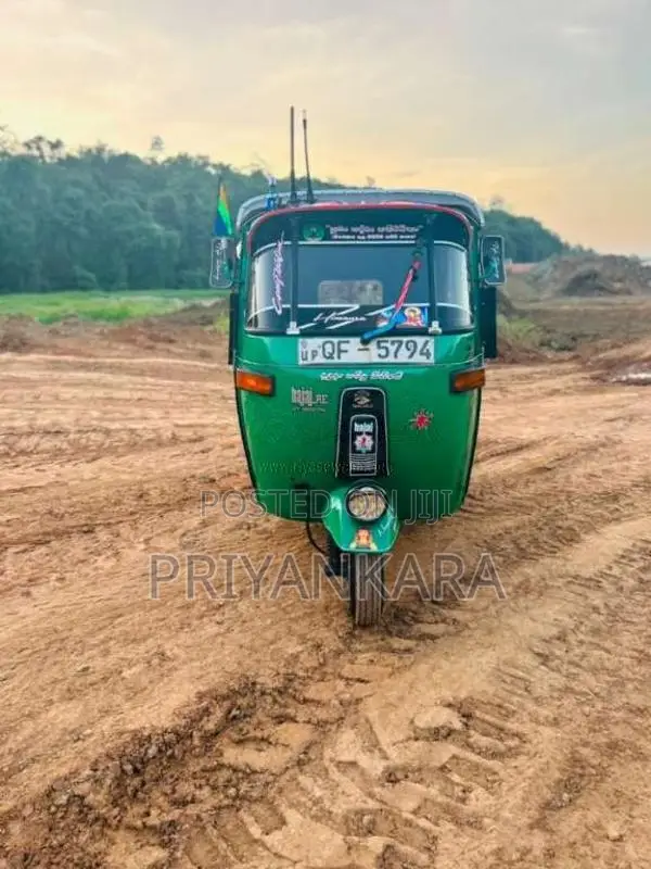 Bajaj RE 2 Stroke 2006 Three Wheel (Used)