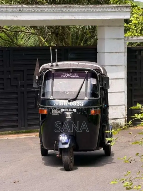 Bajaj 2 Stroke 2007 Three Wheel (Used)