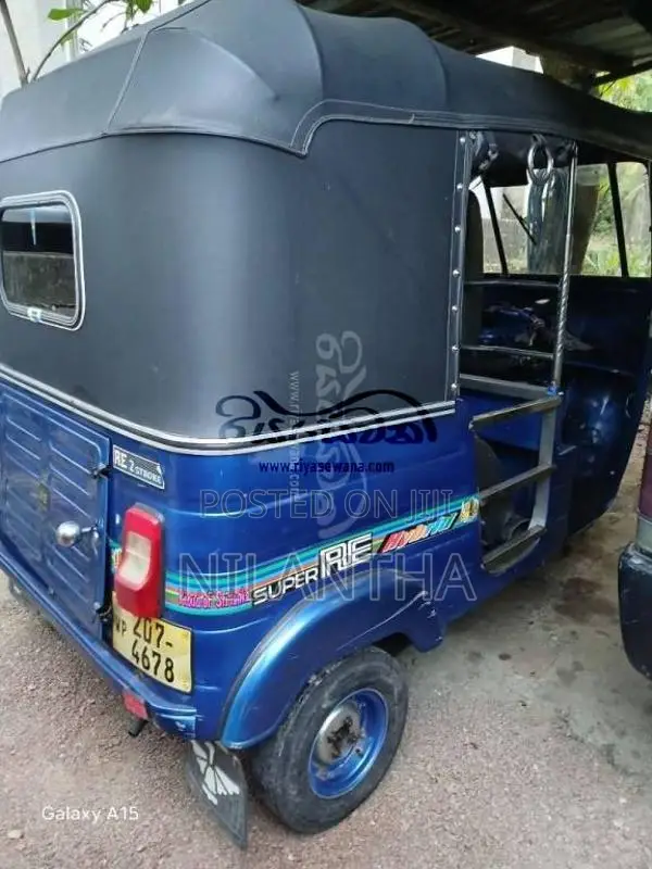 Bajaj 2 stroke 2000 Three Wheel (Used)