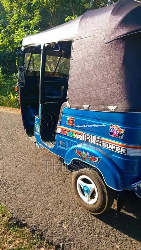 Bajaj 2 Stroke 2005 Three Wheel (Used)