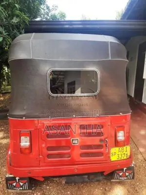 Bajaj RE 2 Stroke 2015 Three Wheel (Used)