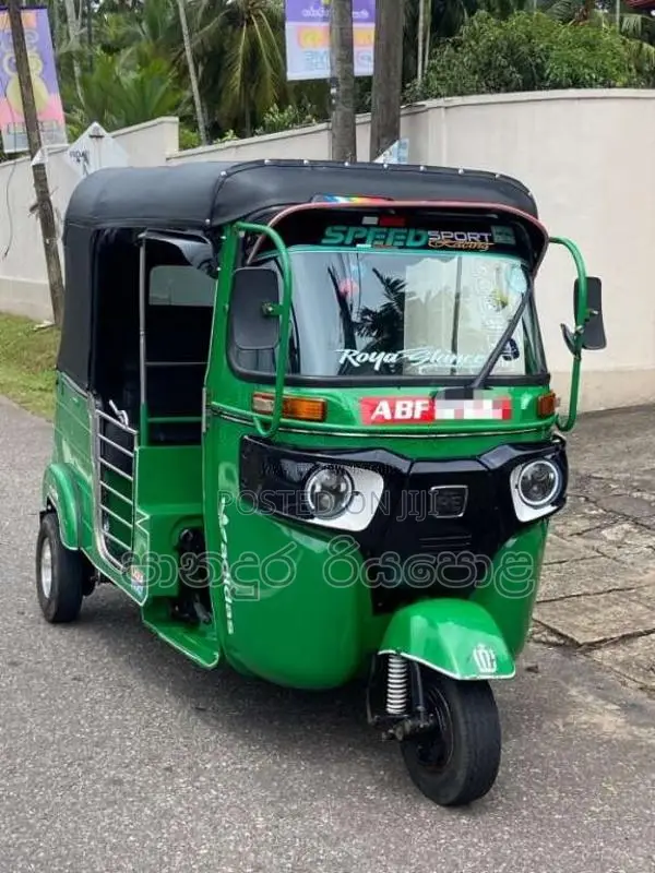 Bajaj 4 Stroke 2015 Three Wheel (Used)