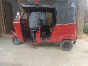 Bajaj 4 Stroke 2007 Three Wheel (Used)