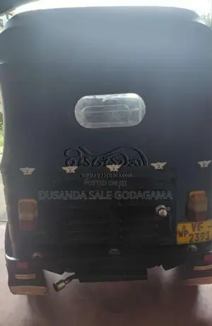 Bajaj 4 Stroke 2010 Three Wheel (Used)