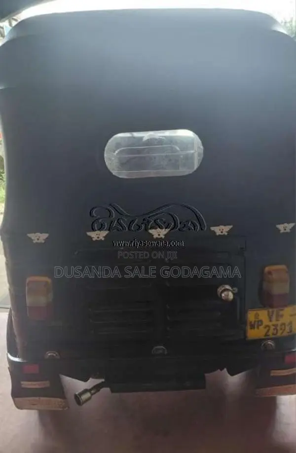 Bajaj 4 Stroke 2010 Three Wheel (Used)