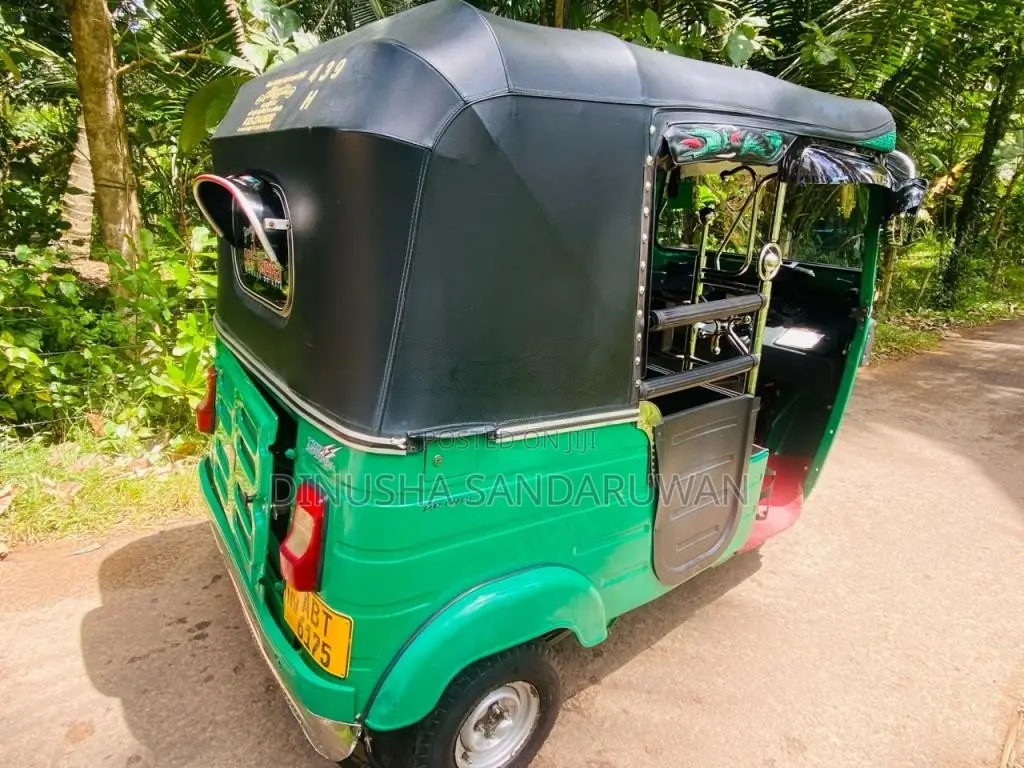 Bajaj 4 Stroke 2019 Three Wheel (Used)