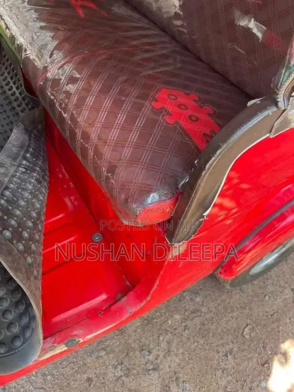 Bajaj 2 Stroke 2004 Three Wheel (Used)