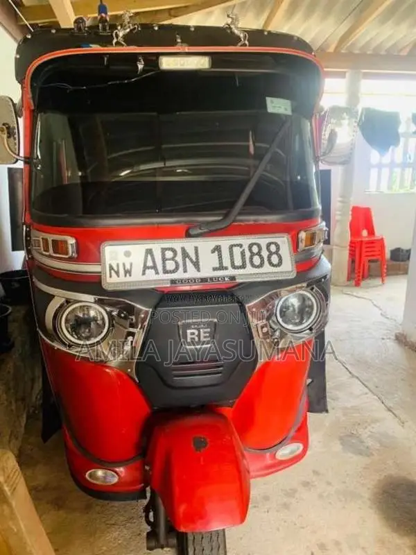 Bajaj RE 205 2016 Three Wheel (Used)
