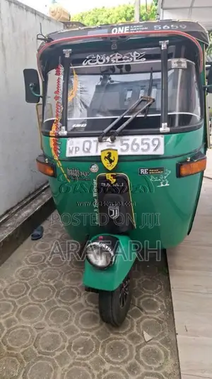 Bajaj 4 Stroke 2009 Three Wheel (Used)