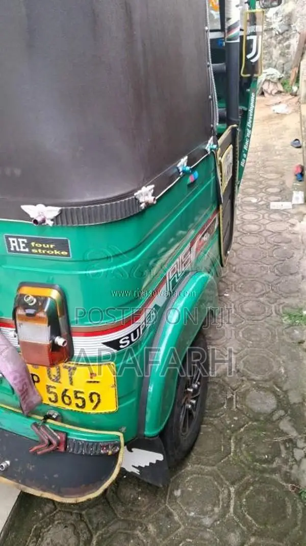 Bajaj 4 Stroke 2009 Three Wheel (Used)