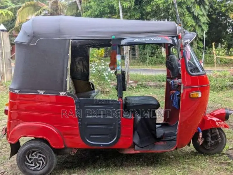 Bajaj RE 2 Stroke 1998 Three Wheel (Used)