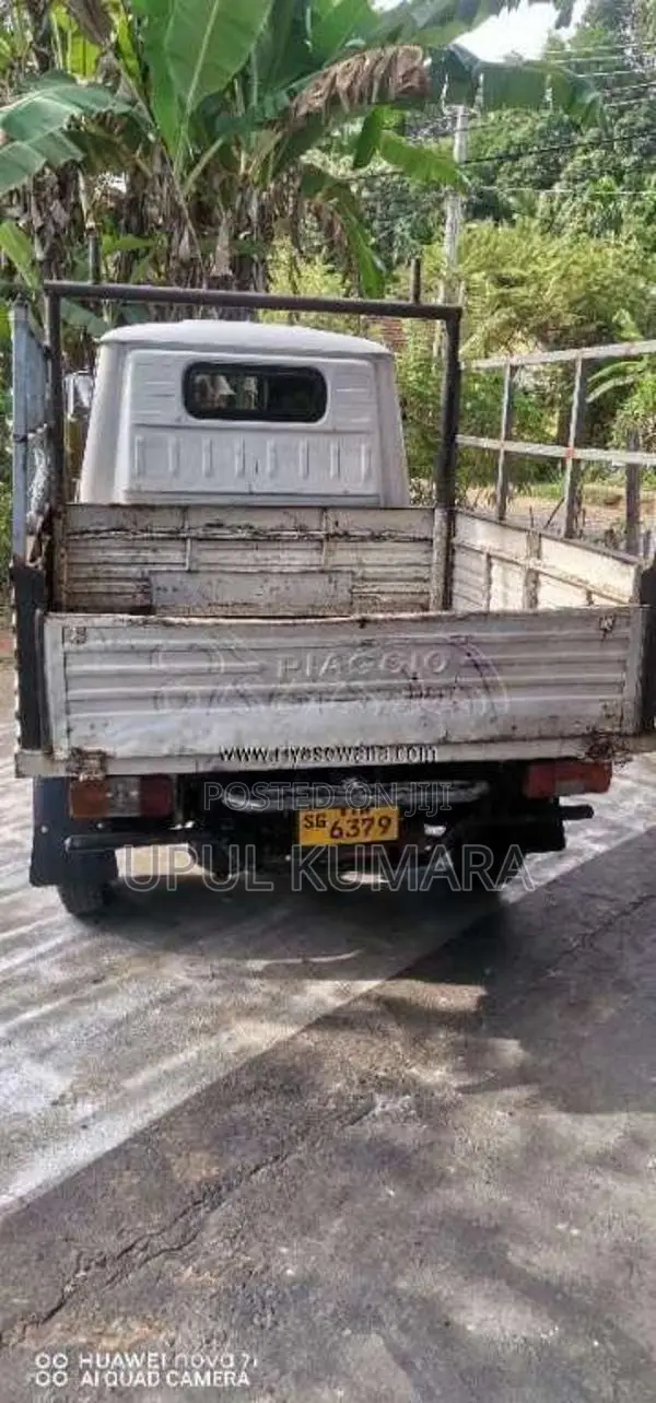 Piaggio Ape 2001 Three Wheel (Used)