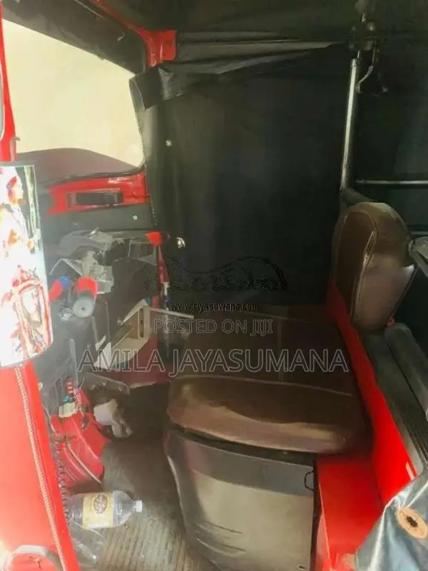 Bajaj RE 205 2016 Three Wheel (Used)