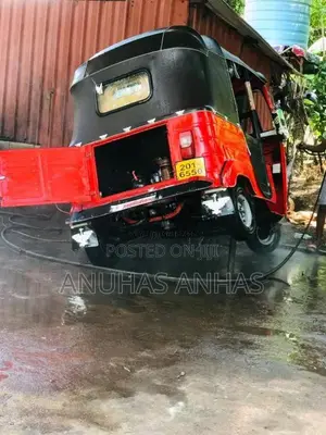 Bajaj RE 1998 Three Wheel (Used)