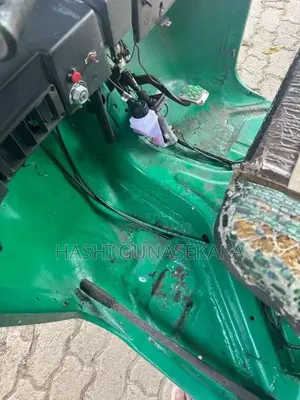 Bajaj 4 Stroke 2010 Three Wheel (Used)