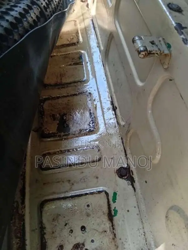 Bajaj RE 2 Stroke 2002 Three Wheel (Used)