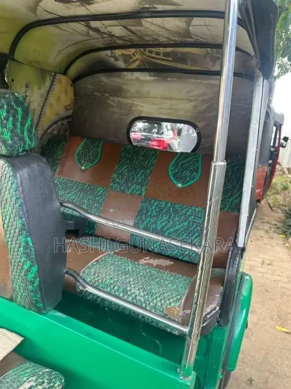 Bajaj 4 Stroke 2010 Three Wheel (Used)