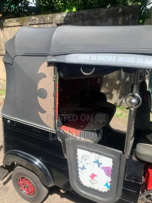 Bajaj 4 Stroke 2011 Three Wheel (Used)