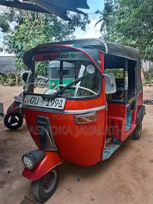 Bajaj 4 stroke 2008 Three Wheel (Used)