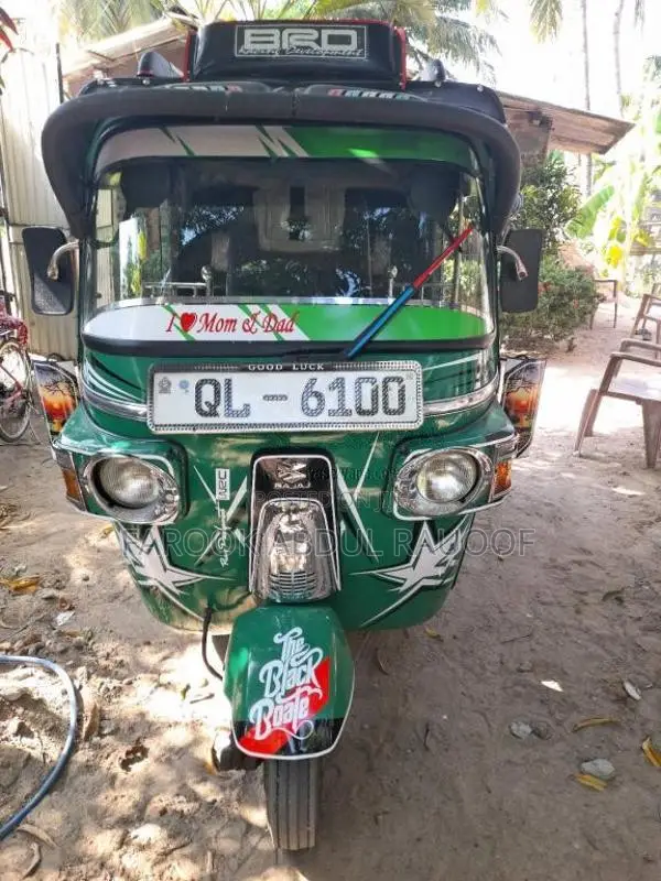 Bajaj 4 stroke 2007 Three Wheel (Used)
