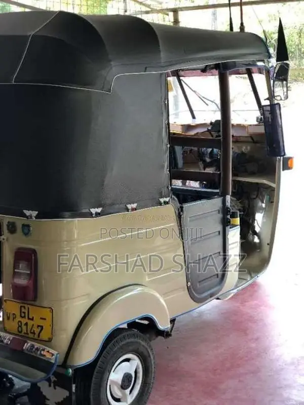 Bajaj 2 Stroke 2001 Three Wheel (Used)