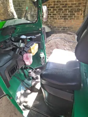 Bajaj 4 stroke 2007 Three Wheel (Used)