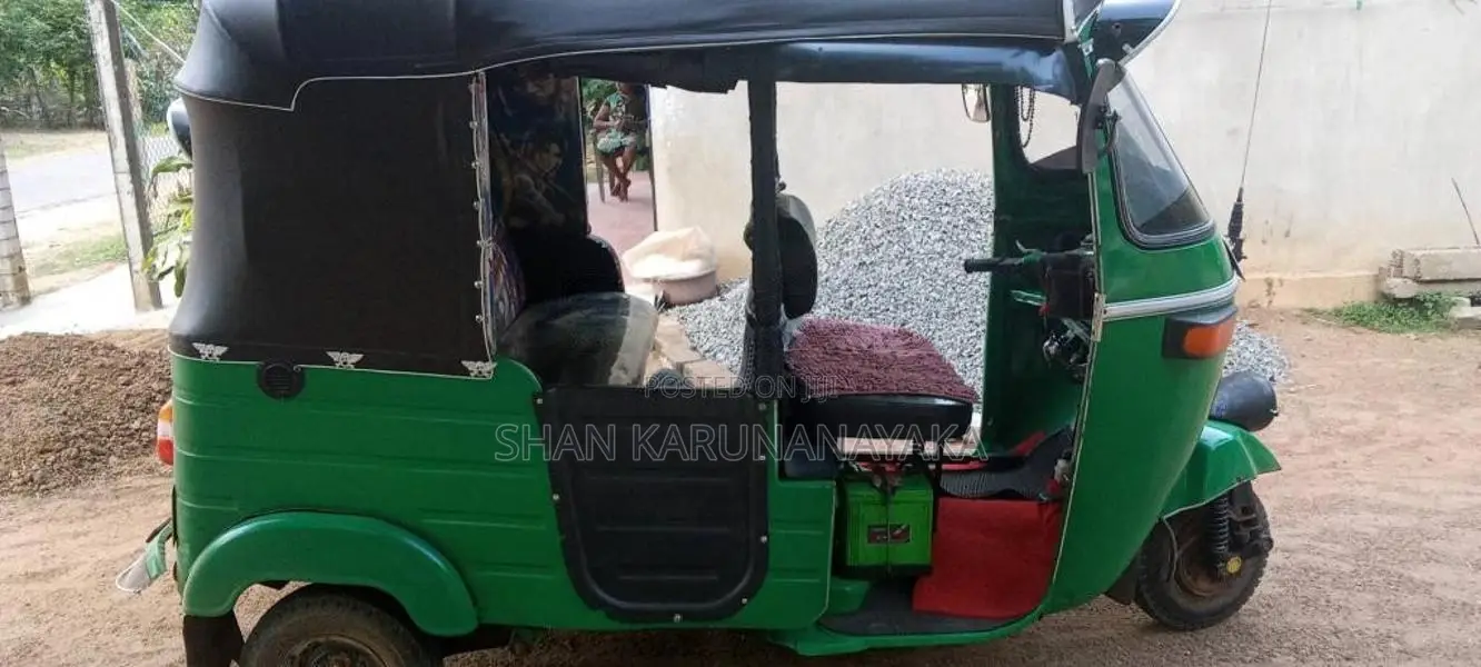 Bajaj RE 2005 Three Wheel (Used)