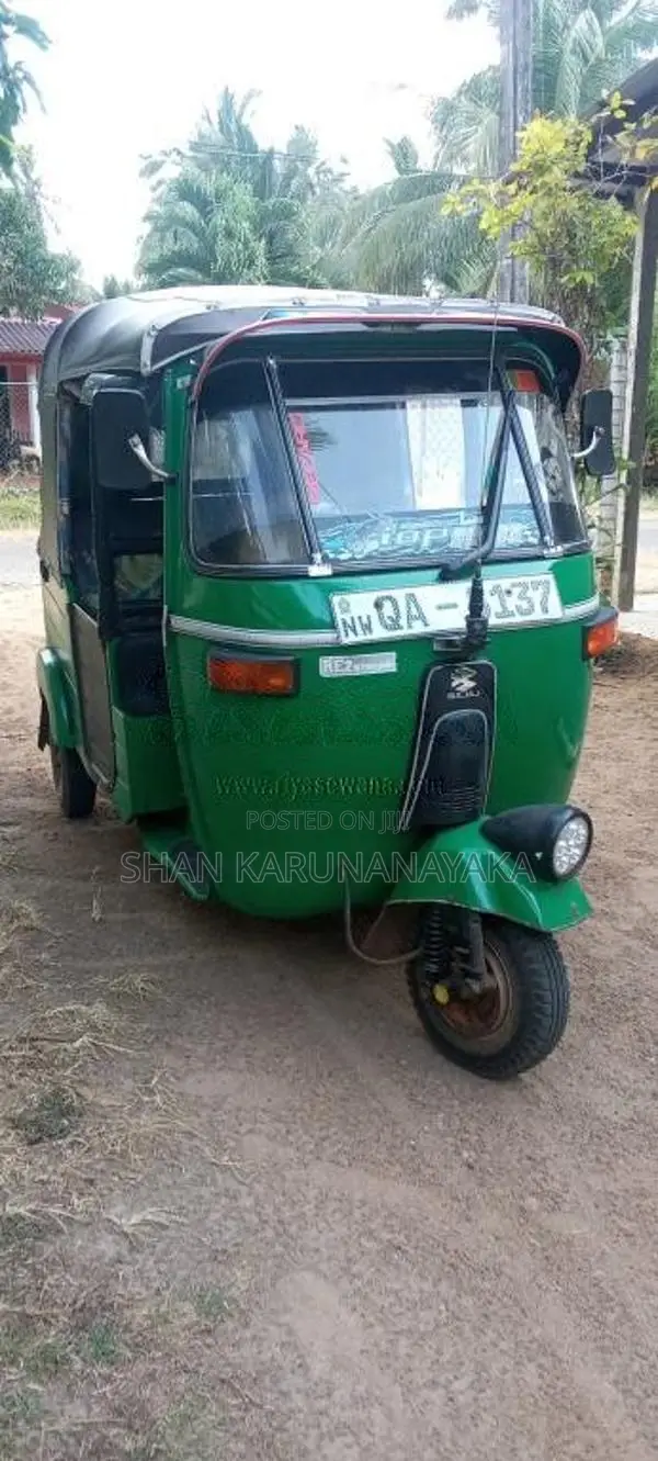 Bajaj RE 2005 Three Wheel (Used)