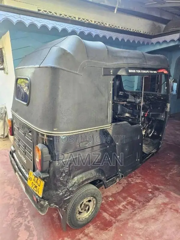 TVS King 2013 Three Wheel (Used)