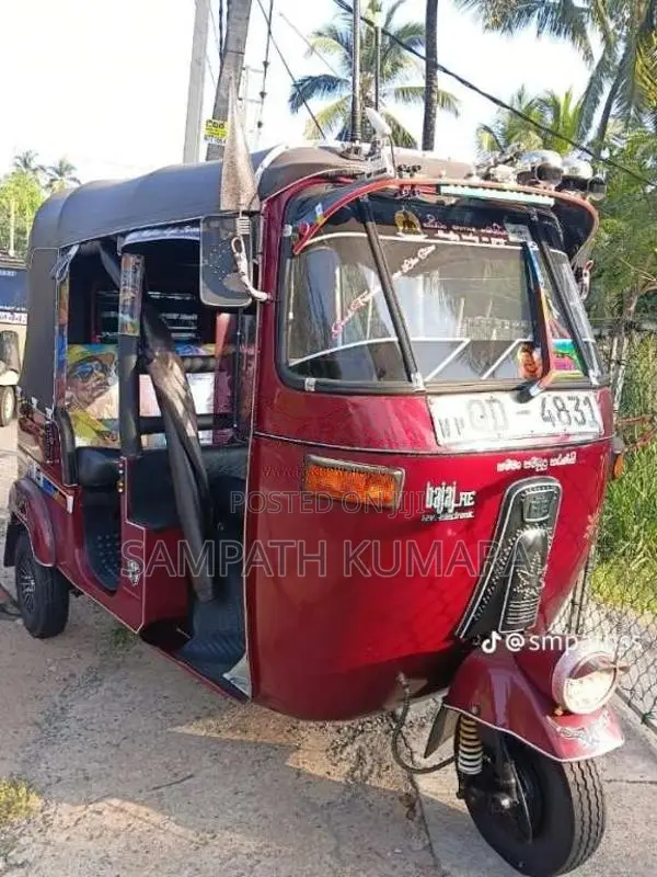 Bajaj 4 Stroke 2014 Three Wheel (Used)