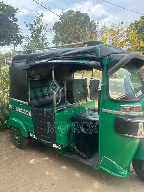 Bajaj RE 4 Stroke 2015 Three Wheel (Used)