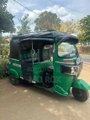 Bajaj RE 4 Stroke 2015 Three Wheel (Used)