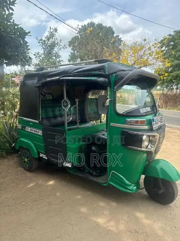 Bajaj RE 4 Stroke 2015 Three Wheel (Used)