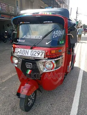 Bajaj Re 205 2016 Three Wheel (Used)