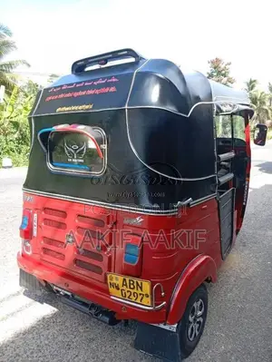Bajaj Re 205 2016 Three Wheel (Used)