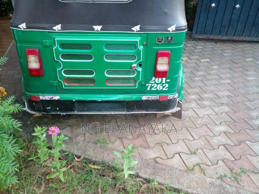 Bajaj RE 1982 Three Wheel (Used)