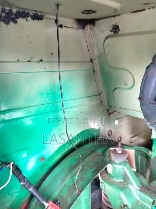 Bajaj RE 205 2011 Three Wheel (Used)