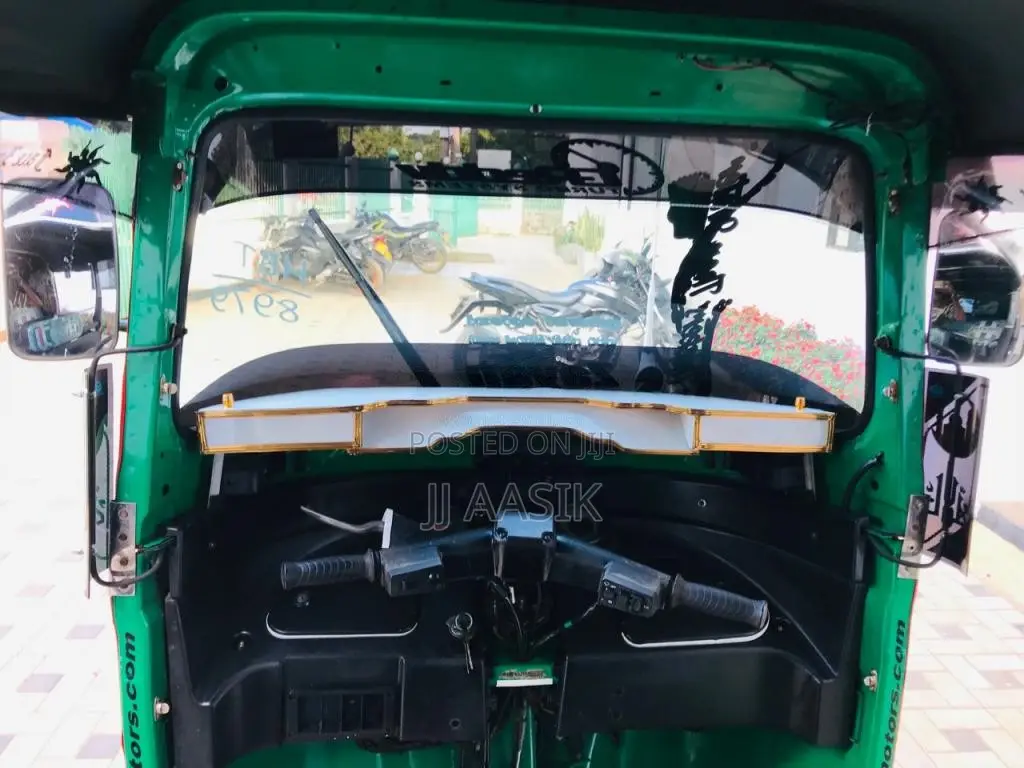 Bajaj RE 2015 Three Wheel (Used)