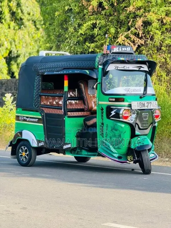 Bajaj RE 2016 Three Wheel (Used)