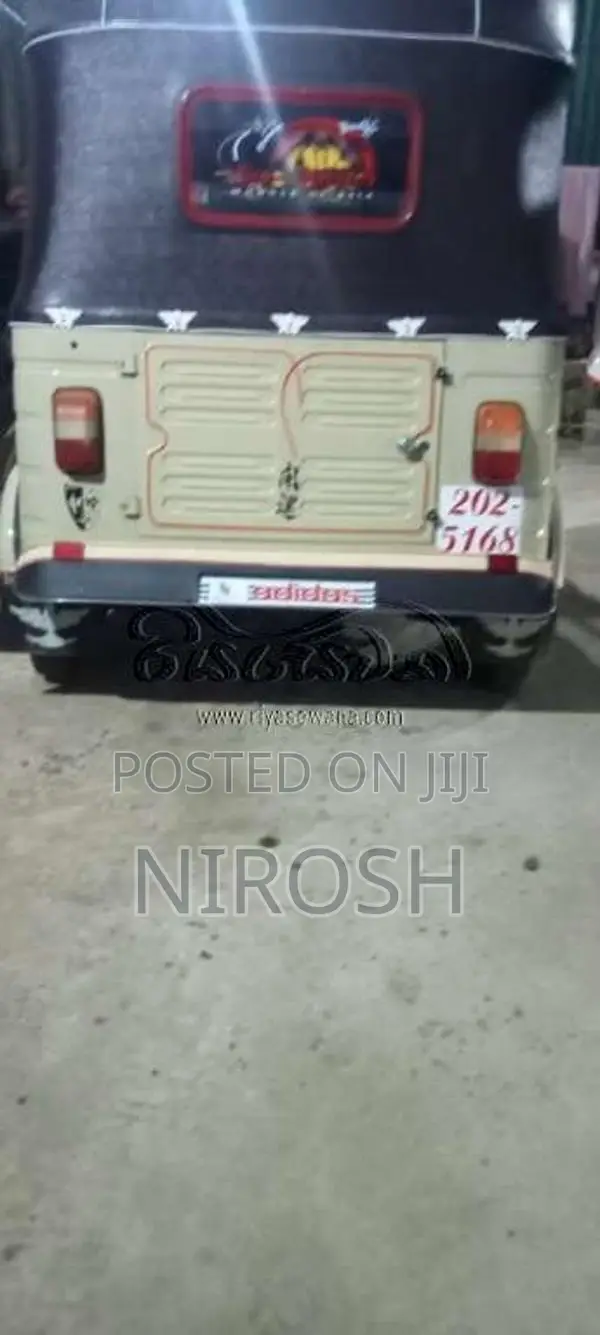 Bajaj 2 Stroke 2000 Three Wheel (Used)
