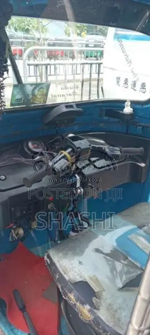 Bajaj 2 STROKE 2008 Three Wheel (Used)