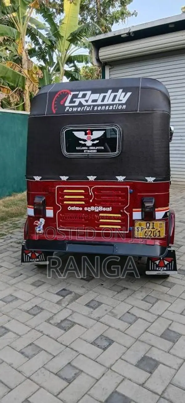 Bajaj 2 Stroke 2006 Three Wheel (Used)