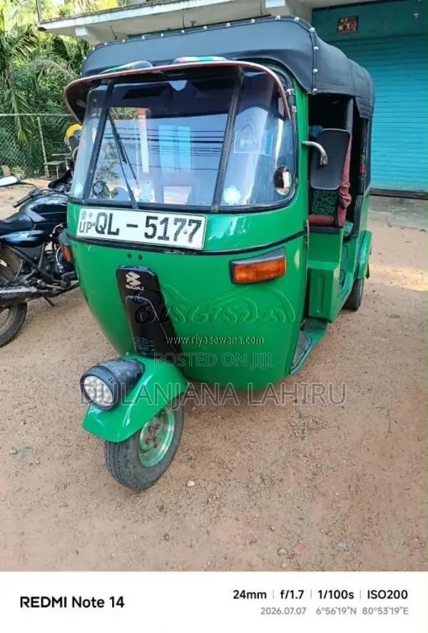 Bajaj 4 Stroke 2007 Three Wheel (Used)