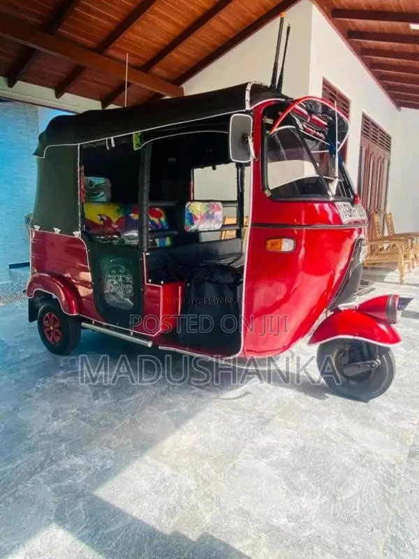 Bajaj 2 Stroke 2001 Three Wheel (Used)